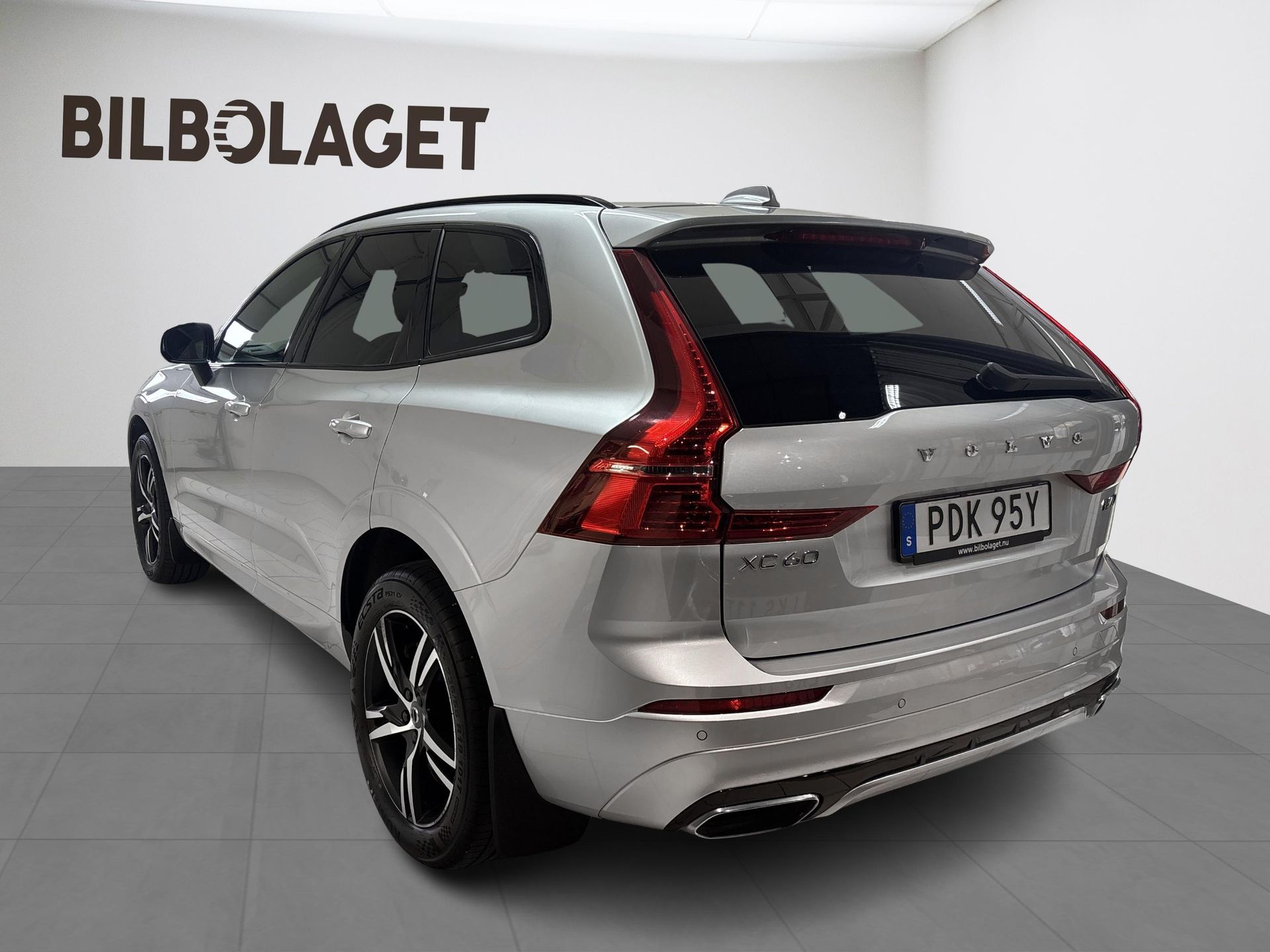 Volvo XC60 B4 AWD Diesel R-Design 2021, kuva 3/10