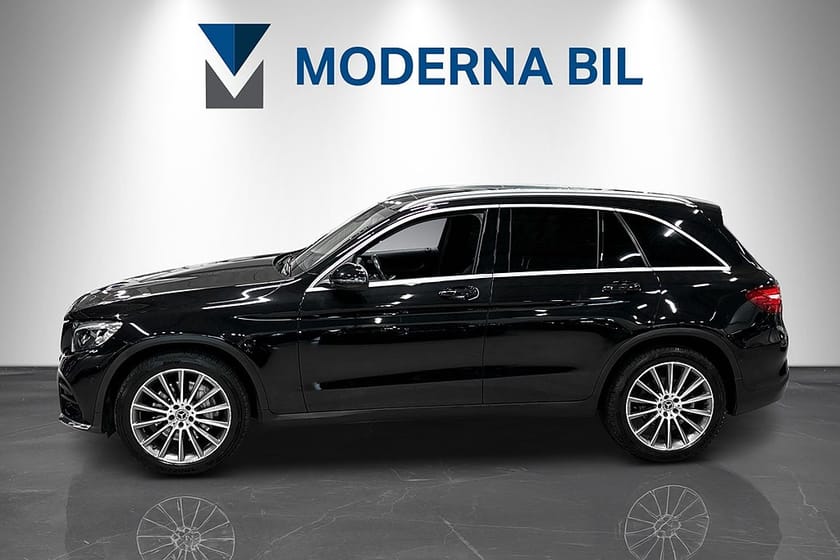 Bild 2 av Mercedes-Benz GLC 220 d 4MATIC AMG Panorama Burmester Värmare Backkamera
