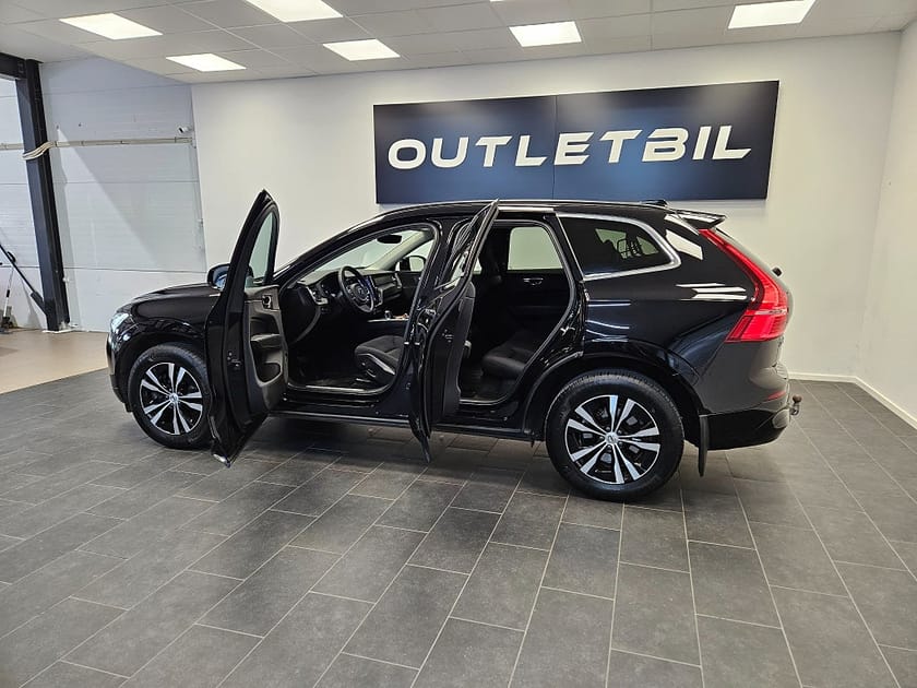 Bild 3 av Volvo XC60 B4 197hk AWD 4x4 Momentum Advanced Backkamera Drag VOC