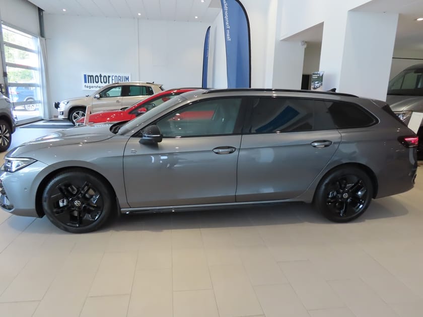 Bild 2 av Volkswagen Passat Sportscombi R-Line TDI 193 hk Aut 4M MKT Utr