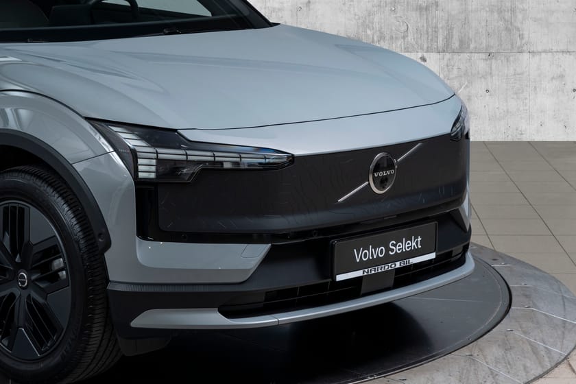 Bilde 2 av Volvo EX30 Cross Country Twin Motor Performance Ultra | 428 KH | Harman&Kardon | 360 | Pano ++