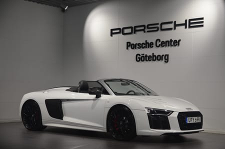 Audi R8 Spyder 5.2 V10 FSI Quattro S-Tronic / Låga mil / Carbon / B&O