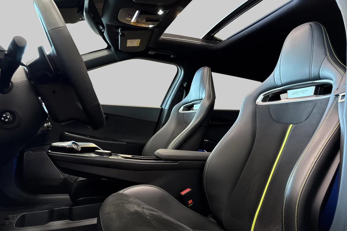 picture of a car