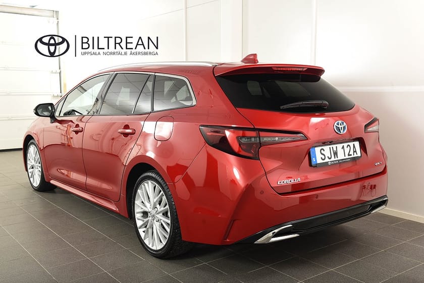 Bild 3 av Toyota Corolla Touring Sports Hybrid 1,8 Kombi Elhybrid Style Backkamera Rattvärme