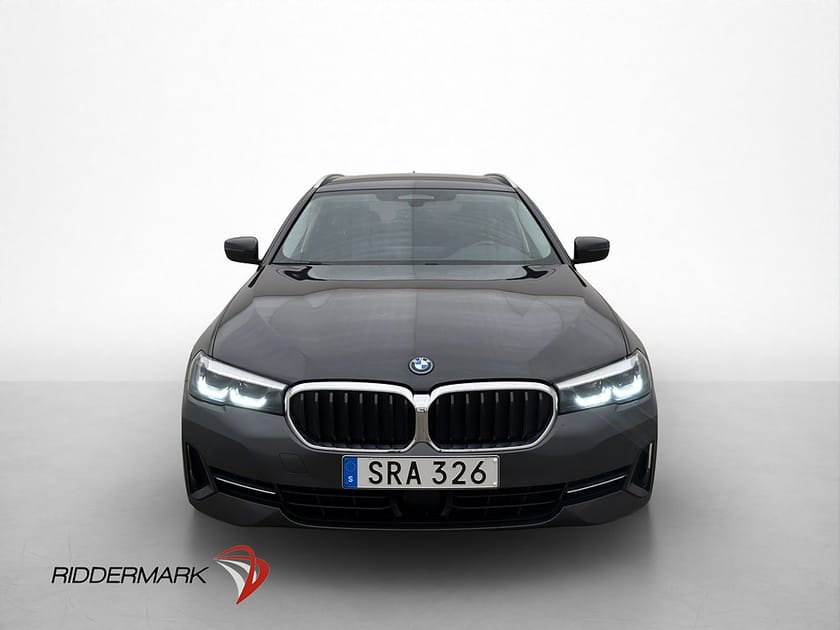 Bild 2 av BMW 530e xDrive Touring 292hk Plug-in Adaptiv-f Drag Kamera Navi