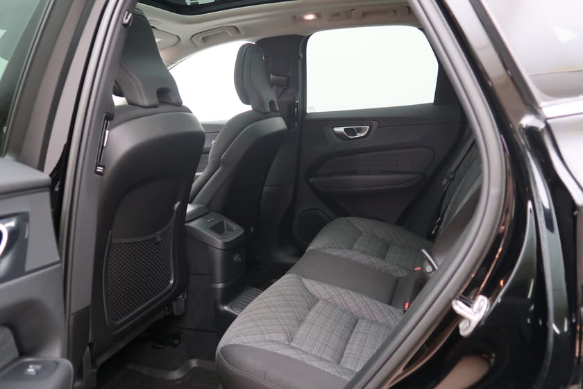 Bild 5 av Volvo XC60 Recharge T6 Core Edition/Tonade rutor