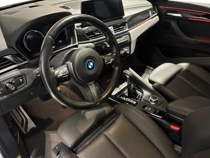 Bild 4 av BMW X1 xDrive25e STEPTRONIC, 220HK, 2022