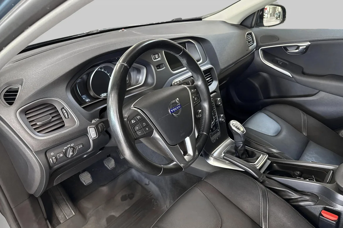 picture of a car