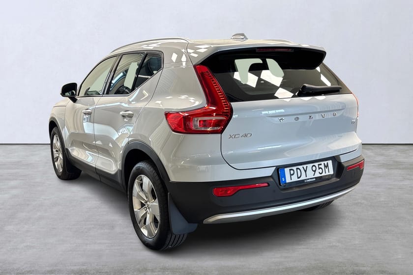 Bild 4 av Volvo XC40 T3 FWD aut Momentum Advanced Edt