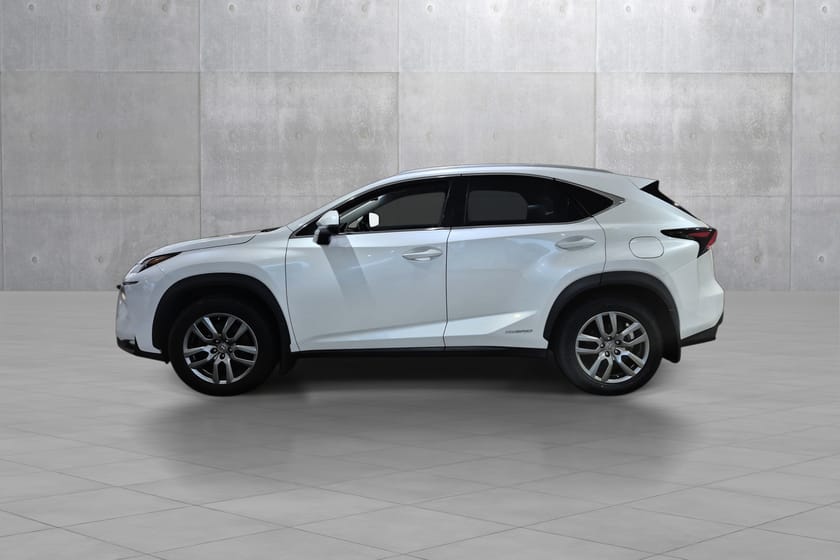 Bilde 2 av Lexus NX 300h AWD Executive Hybrid 4WD Tilhengerfeste LED-bar