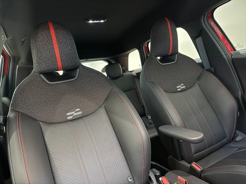 Bild 5 av MINI John Cooper Works Aceman JCW E S+ Paket med dragkrok Prissänkt med 143 300 kr!
