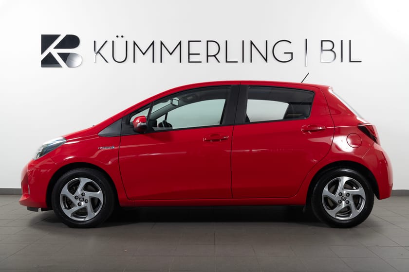 Bild 1 av Toyota Yaris Hybrid e-CVT 101hk Active Backkamera/Automat