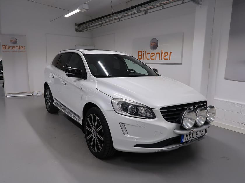 Bild 3 av Volvo XC60 D4 AWD Summum Business Edition Pro V-Däck ingår Pano-Dr