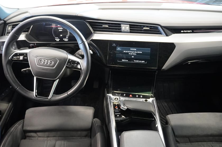 Bild 2 av Audi Q8 Sportback 55 e-tron quattro Moms S-Line Pano B O HUD 21