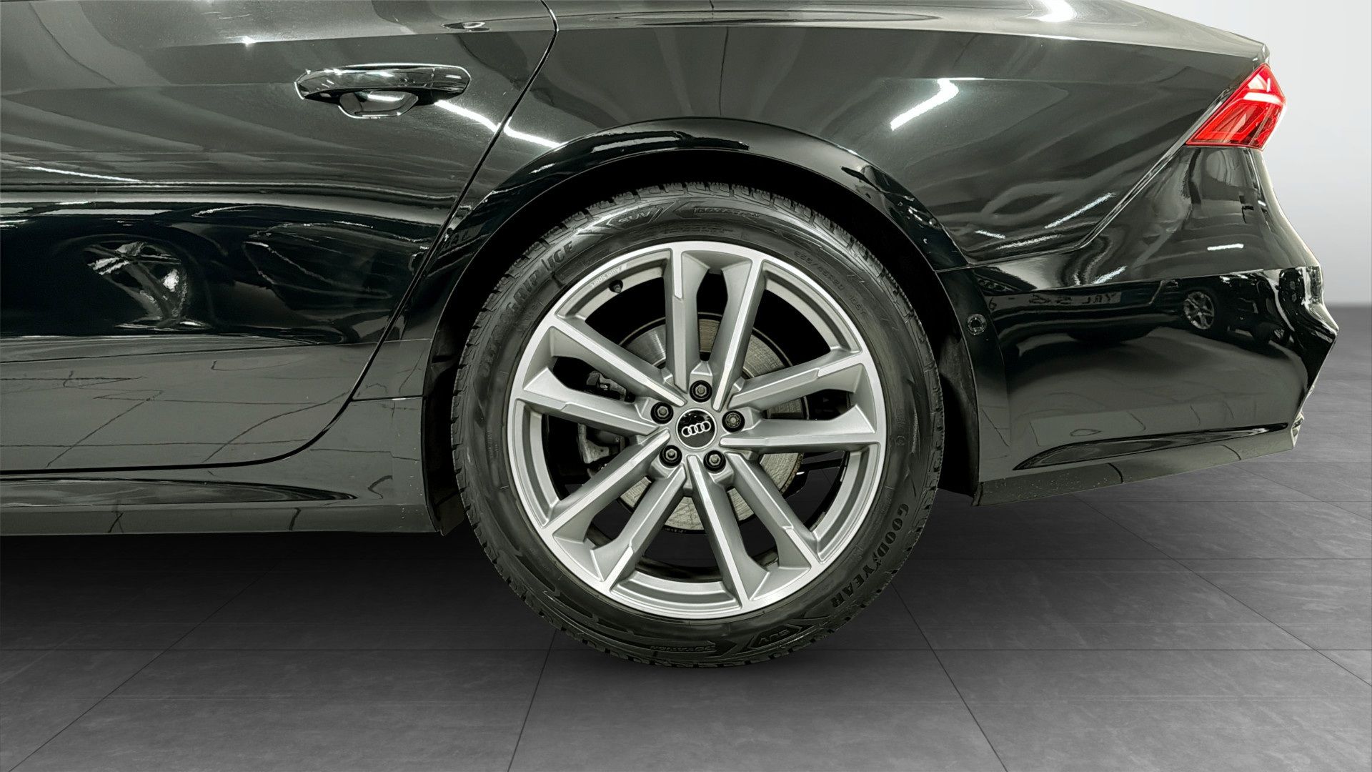 Audi A7 2023, bild 6/10