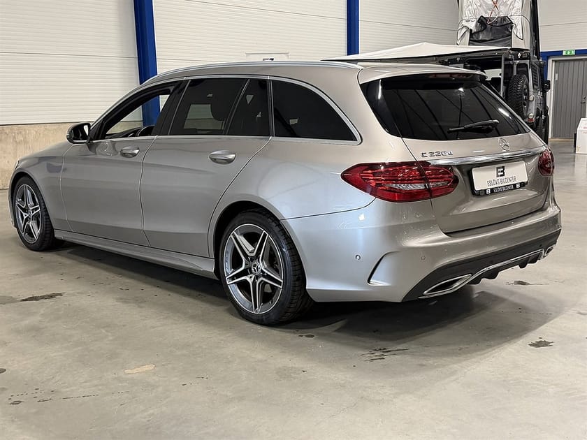 Bild 5 av Mercedes-Benz C 220 T d 194 HK / AMG Line / Burmester /