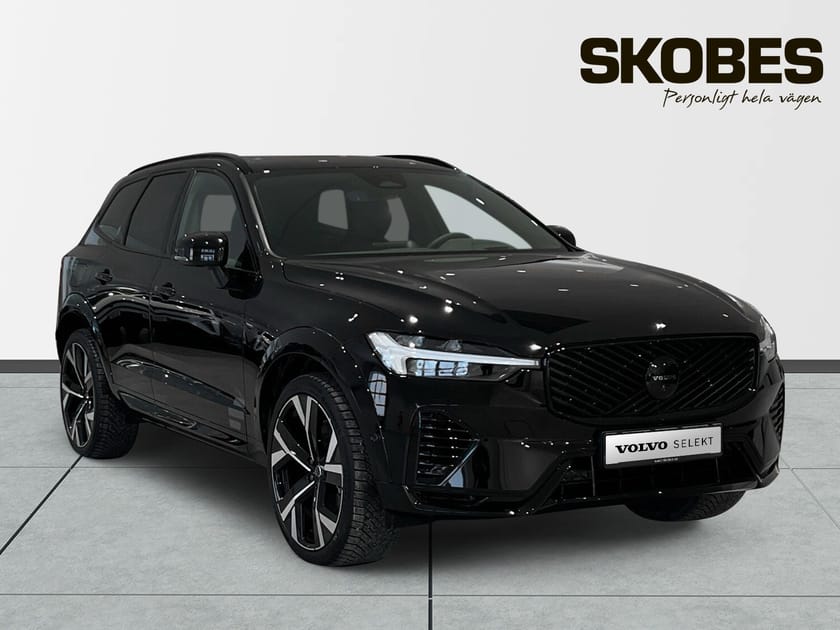 Bild 1 av Volvo XC60 T6 Plus Black Nordic Edition
