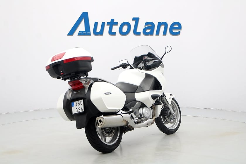 Bild 5 av Honda Powersports NT700VA Deauville *Nya Däck