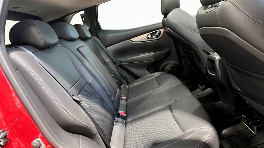 Bild 5 av Nissan Qashqai 1.3 DIG-T / Panoramatak / 360° kamera /