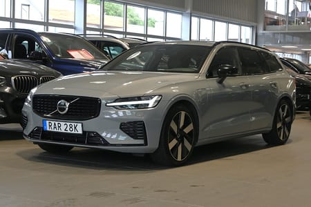 Volvo V60 Recharge T6 AWD Plus Dark 19" Drag Kamera