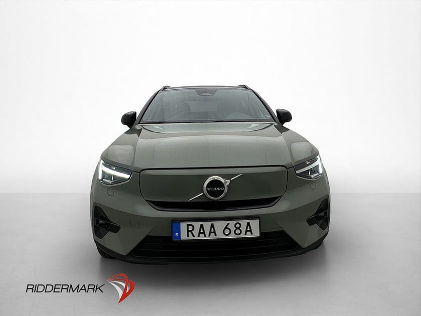 Bild 3 av Volvo XC40 Recharge 231hk Plus Edition Drag Navi Kamera Värm