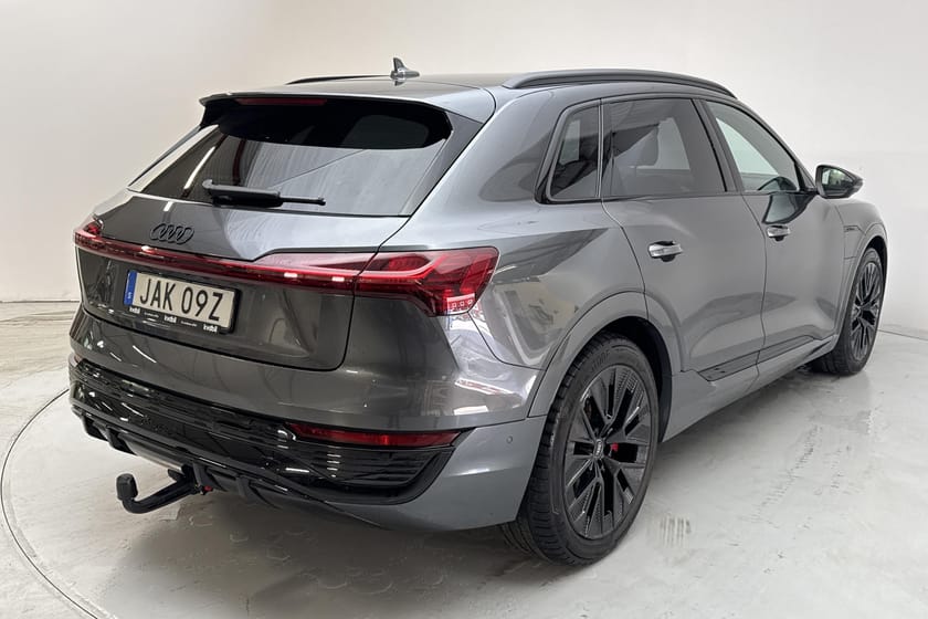Bild 3 av Audi Q8 55 e-tron quattro (408hk) S line Matrix 360