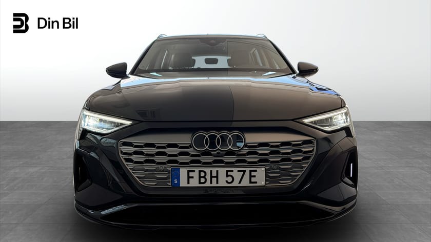 Bild 4 av Audi Q8 50 e-tron quattro Drag/Backkamera