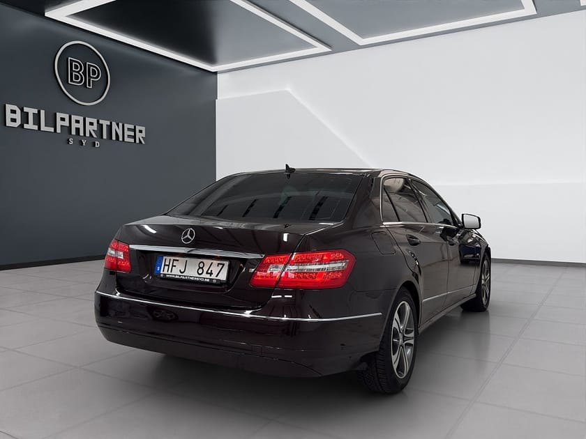 Bild 4 av Mercedes-Benz E 200 CDI BE BlueEFFICIENCY 5G-Tronic Avantgarde/Ny Besiktad