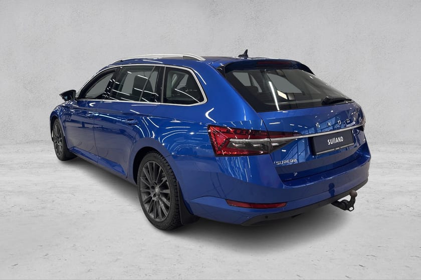 Bilde 3 av Škoda Superb Stasjonsvogn 200 HK 4X4, Krok, Webasto, 2200 kg hengervekt