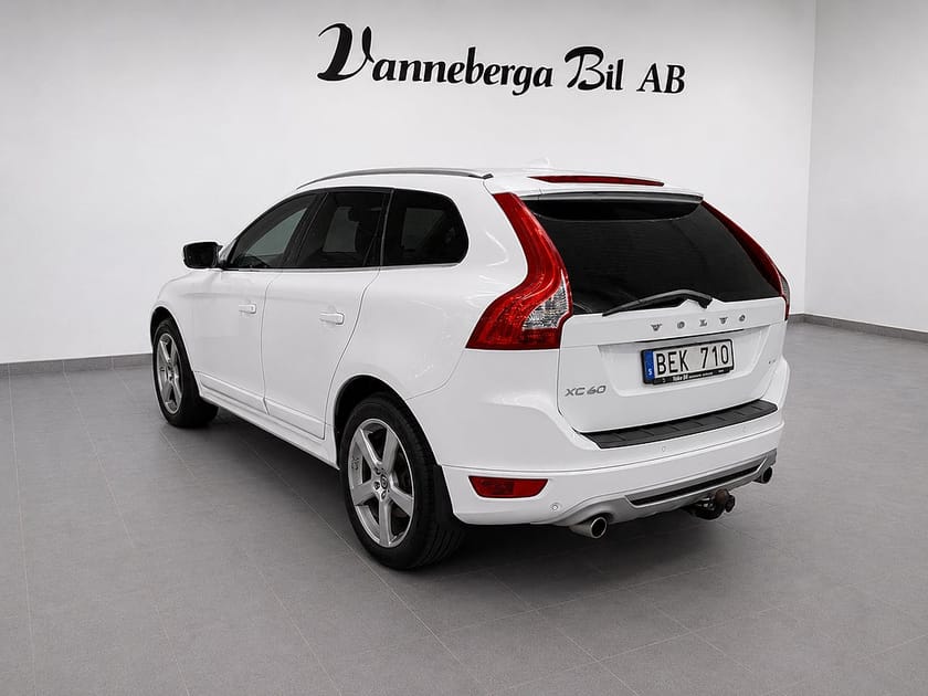 Bild 4 av Volvo XC60 D4 R-Design Panorama/Drag/GPS/Skinn/Euro 5