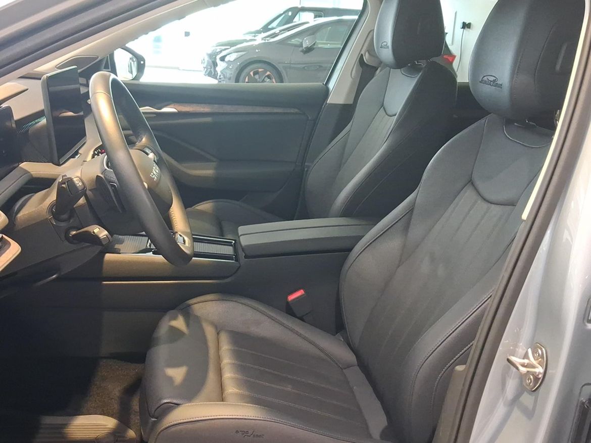 Škoda Škoda Superb Kombi — bild 13