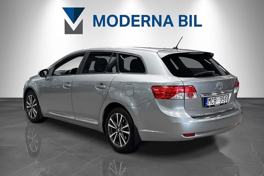 Bild 3 av Toyota Avensis Kombi 2.0 D-4D 124hk Business M-värm B-kam Fullservad