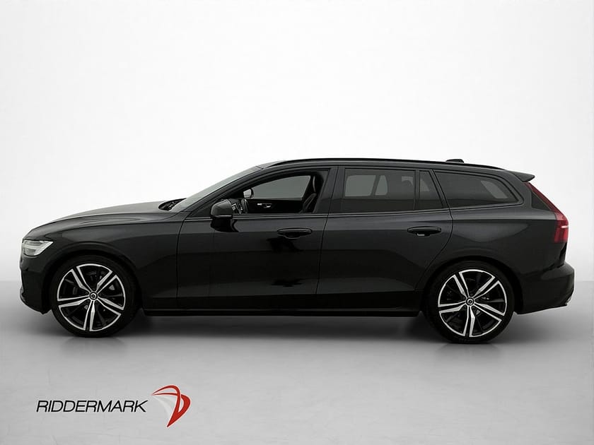 Bild 4 av Volvo V60 B3 R-Design Panorama H/K 360° CarPlay P-sensorer