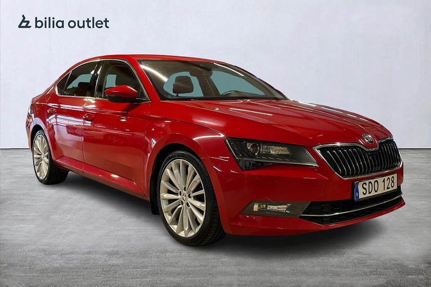 Bild 4 av Škoda Superb Skoda 2.0 TDI 4x4 Business / Skinn / Keyless / Canton / Drag