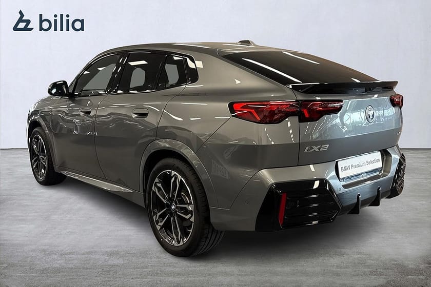 Bild 2 av BMW iX2 xDrive30 M-sport | Drag | Aktiv farth. | Backkamera