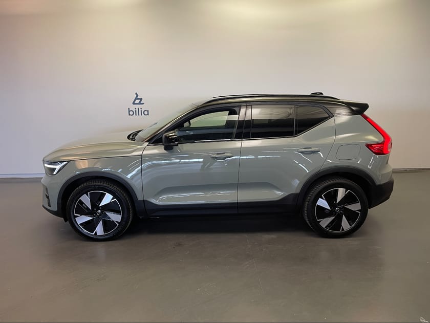 Bild 2 av Volvo XC40 Recharge Twin Plus / Navigation / Backkamera / 10 000kr tillbehör /
