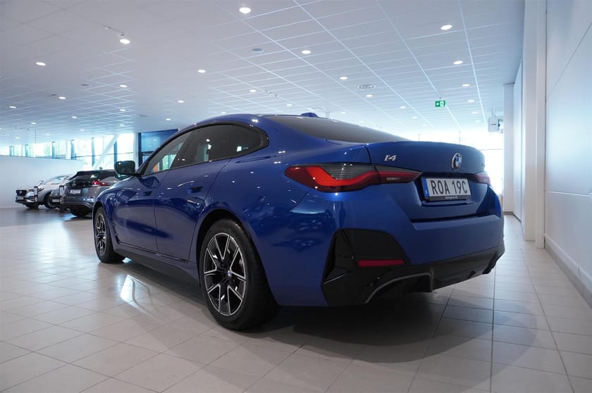 Bild 4 av BMW i4 eDrive40 Gran Coupé M Sport Active Ed Drag Aktiv Fartpilot