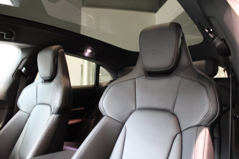 Bild 3 av Porsche Taycan Sport Turismo Black Edition