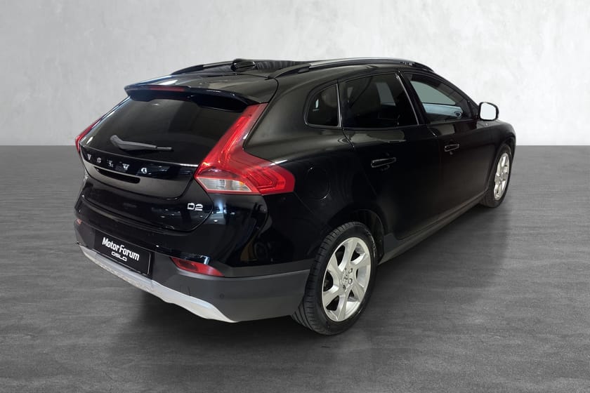 Bilde 5 av Volvo V40 Cross Country D 2 Summum reg reim og vannpumpe er skiftet servicer