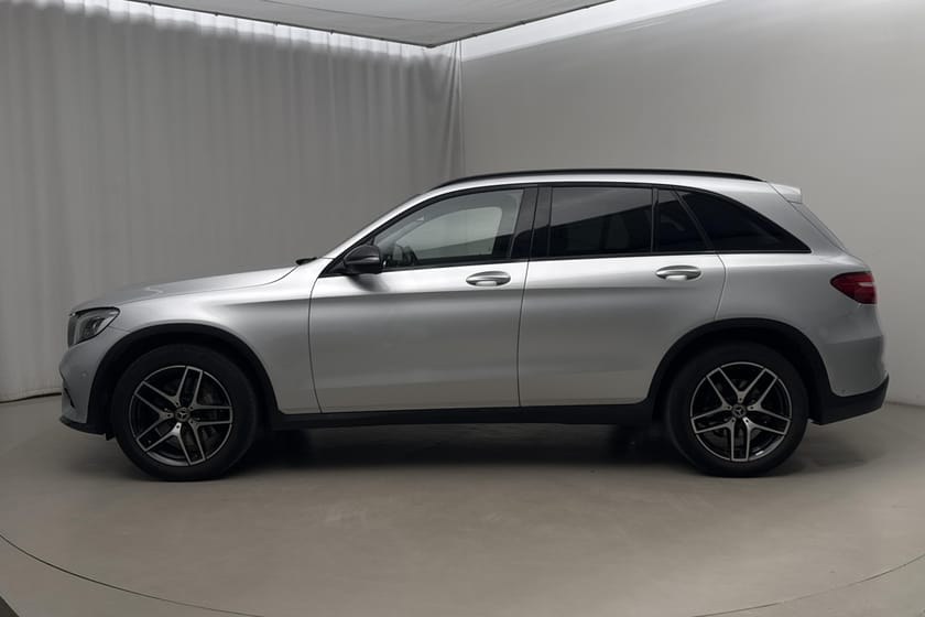 Bild 2 av Mercedes-Benz GLC 220 d 4MATIC X253 (170hk) AMG Line Läder