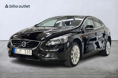 Volvo V40 D2 Summum 115hk Panorama P-värm Backkamera KamremBytt