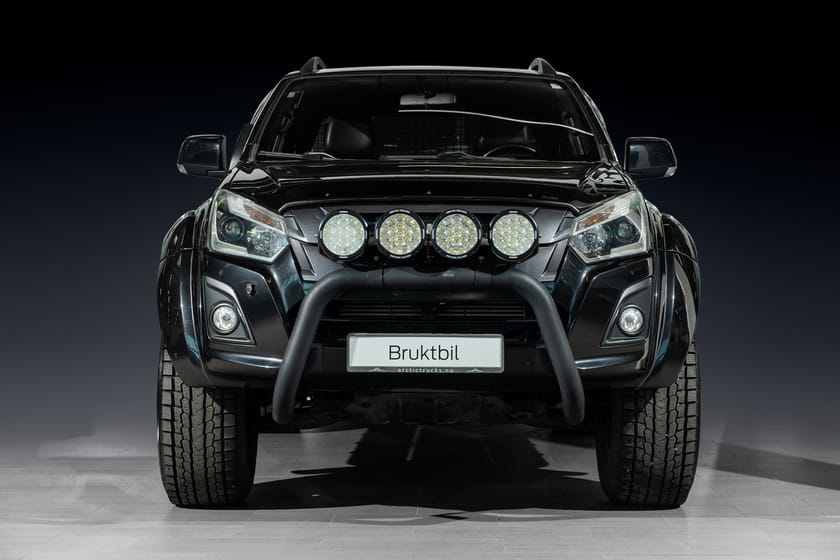 Bilde 4 av Isuzu D-Max Dobbelcab AT35 Black Edition 163hk Aut Tectyl Kamera Defa Bøyle