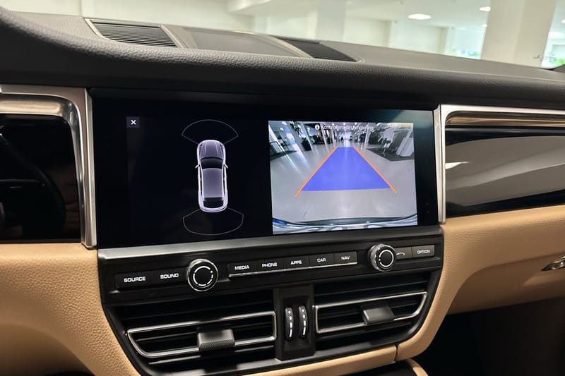 Porsche Macan S