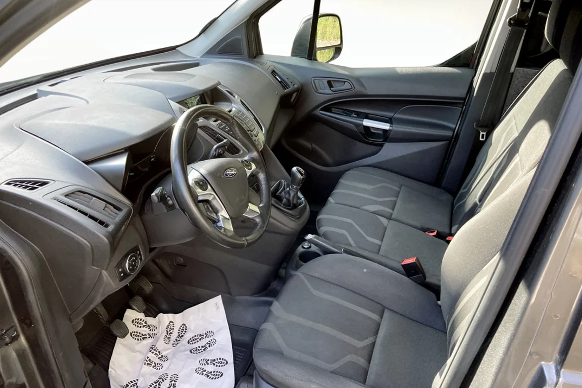 Ford Transit Connect 220