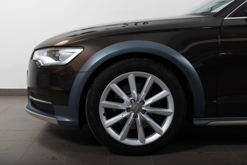 Bild 3 av Audi A6 allroad quattro 3.0 TDI V6 S Tronic BOSE Luftfjädring