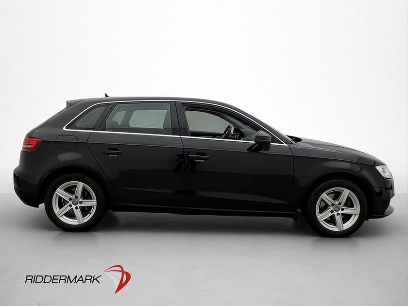 Bild 4 av Audi A3 Sportback 35 TFSI Proline P-Sensorer Adaptiv-Fart