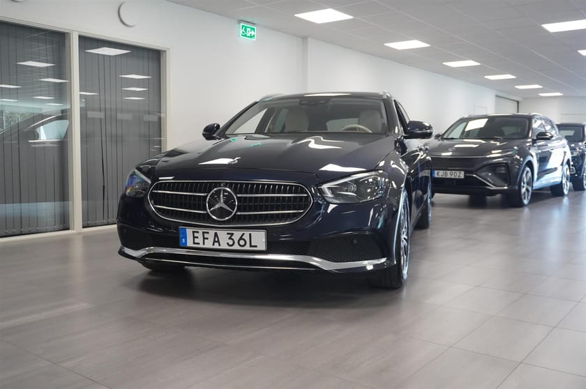 Bild 2 av Mercedes-Benz E 220 T d 4MATIC Kombi Multibeam 360 Värmare Nappa