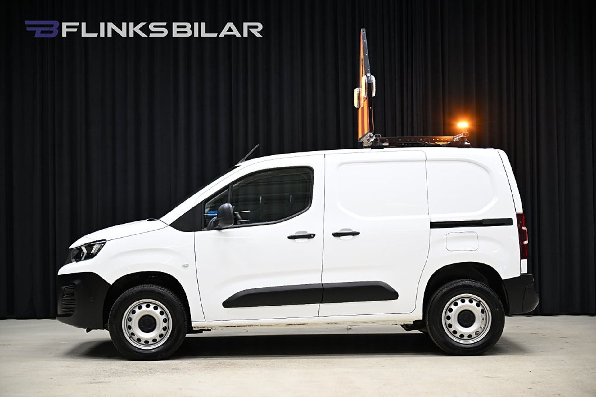 Peugeot Partner 4x4 130HK Servicebil 2019, bild 2/10