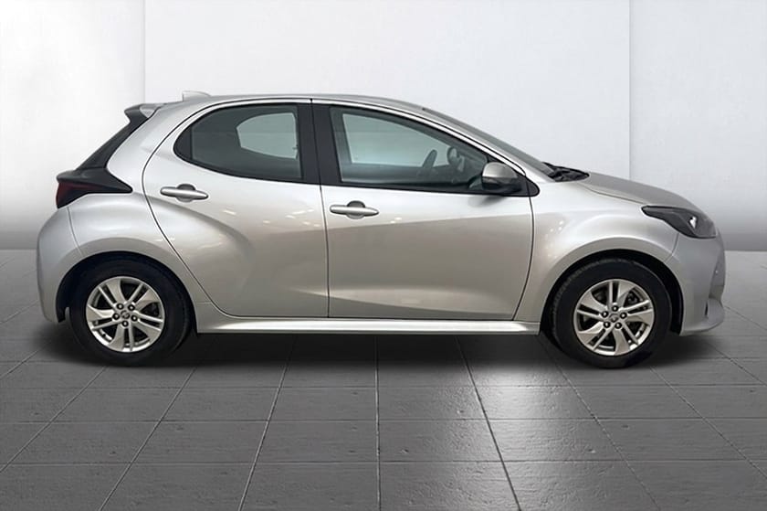 Bild 4 av Toyota Yaris Hybrid 115 Aut Kamera P-Sens Filassist 116hk