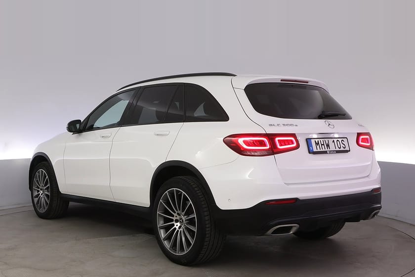 Bild 4 av Mercedes-Benz GLC 300 e 4MATIC 4M AMG Cockpit Kamera Navi Drag